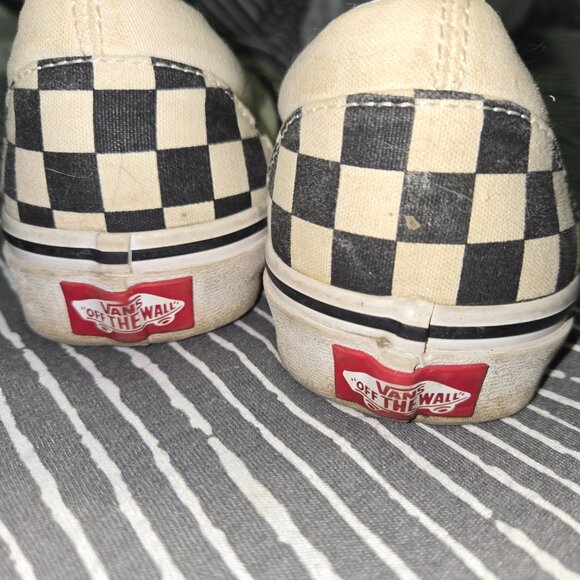 Vans - Picture 4 of 12